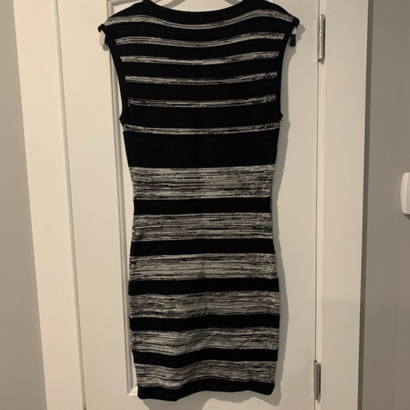 FOREVER 21 Sleeveless Fitted Bodycon Black & Silver Size Small Sweater Dress - Picture 6 of 7